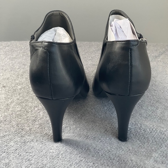 Style & Co. Womens 'Shaie' Size 10 Black 3.5" Heel Ankle Boot - Picture 3 of 8